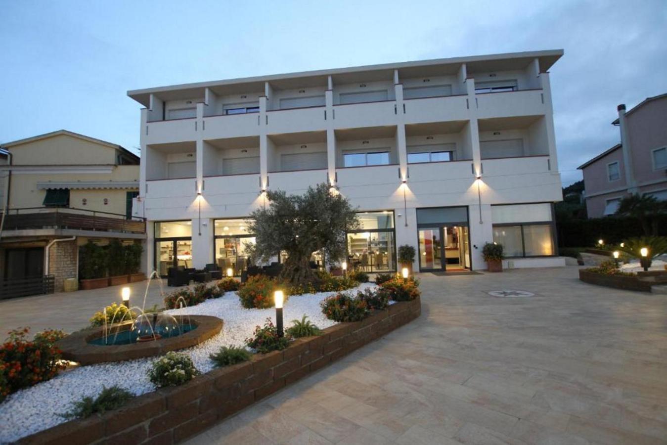 Hotel Levante - Isola D'Elba Cavo Exterior foto